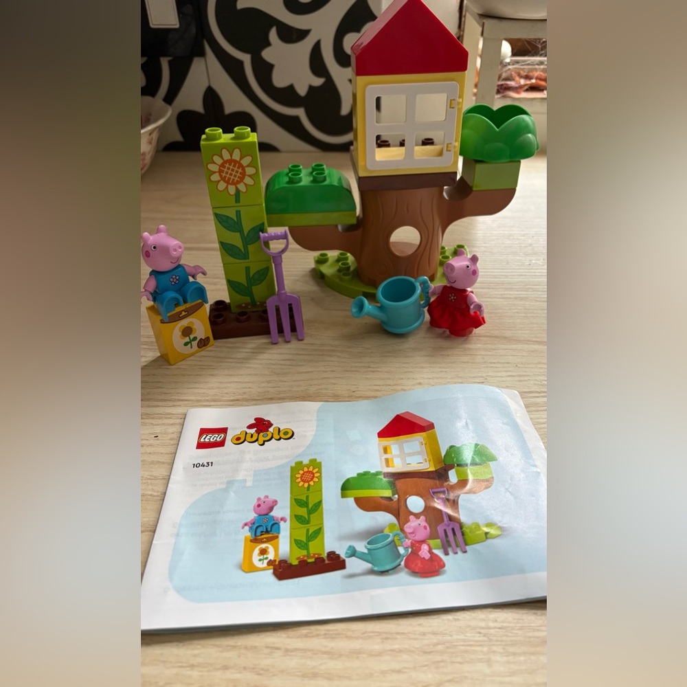 LEGO DUPLO Peppa Pig Garden Treehouse Set #10431